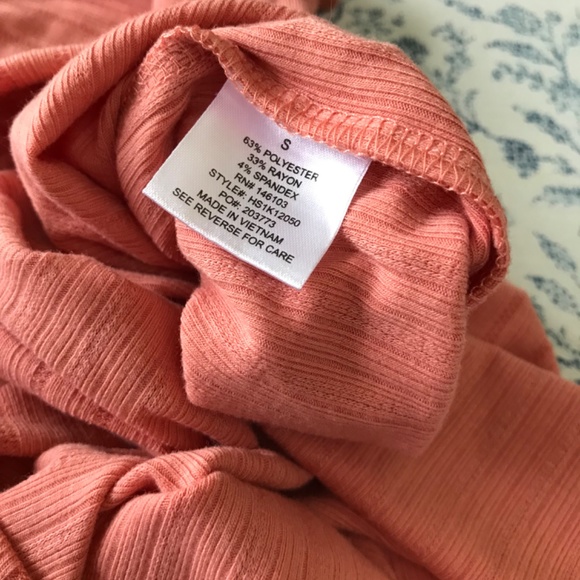 Hippie Rose short sleeve muted orange t-shirt in Women’s Junior’s Size Small - Picture 10 of 11